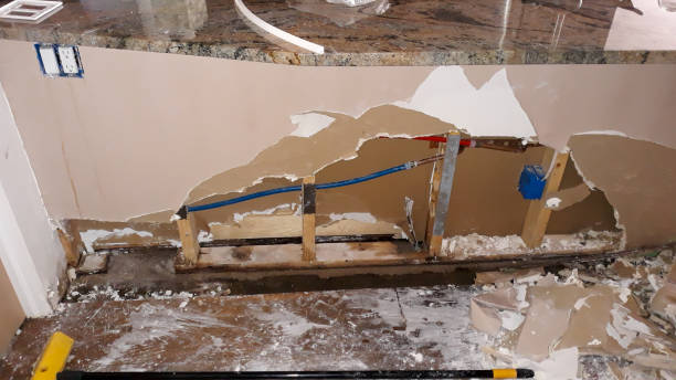 Sewage cleanup and water damage restoration in TN